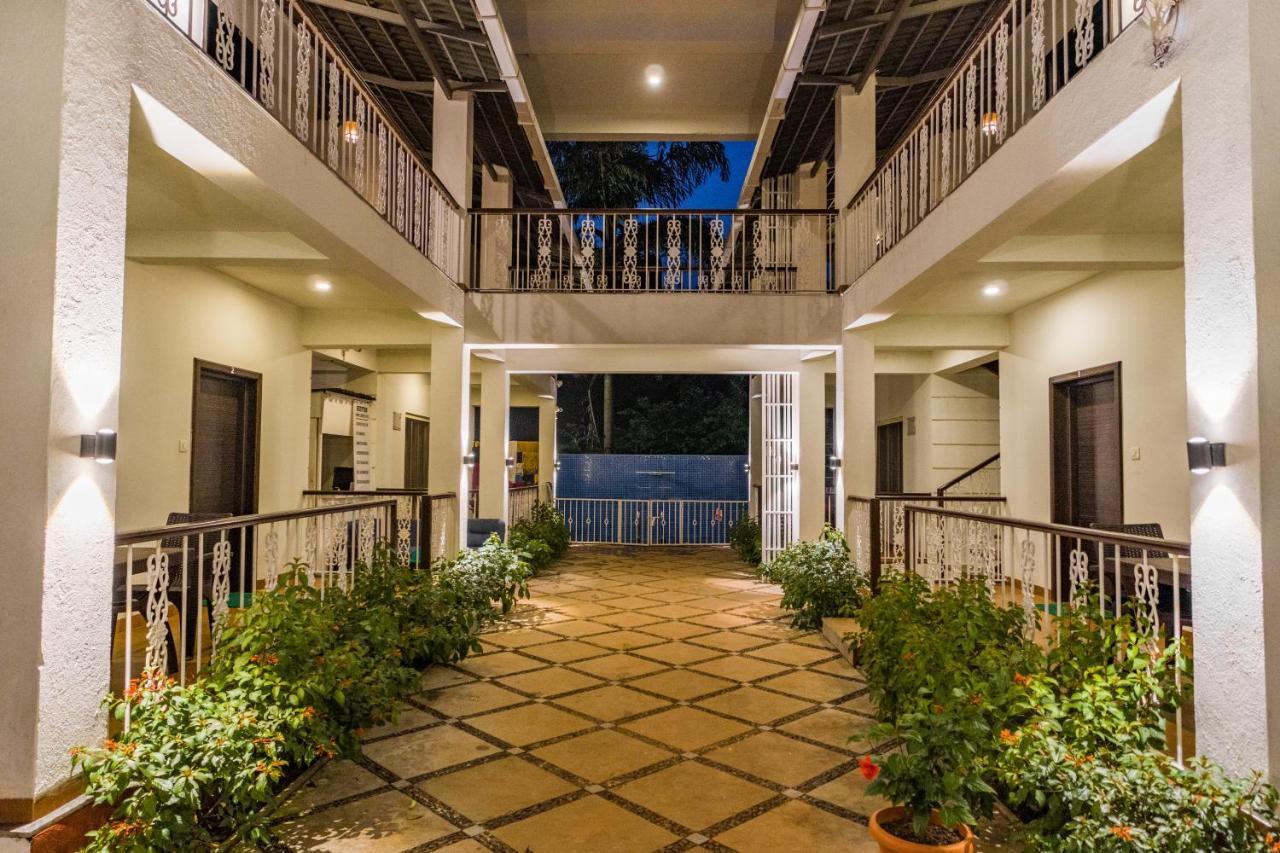 Marine Studios By Le Pension Stays Marmagao エクステリア 写真